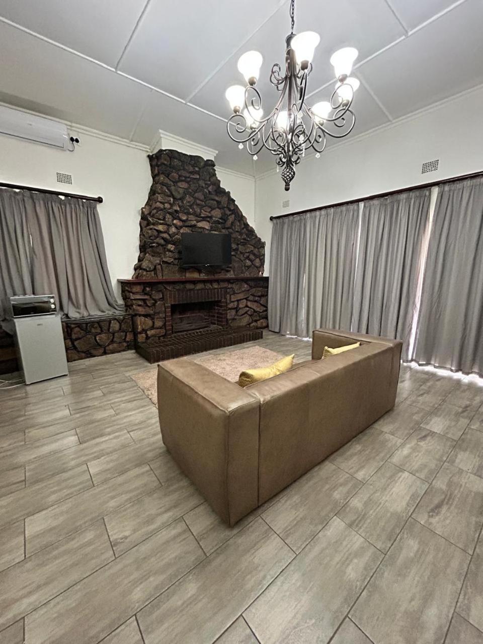 Calla Lily Guesthouse Mbombela Zewnętrze zdjęcie